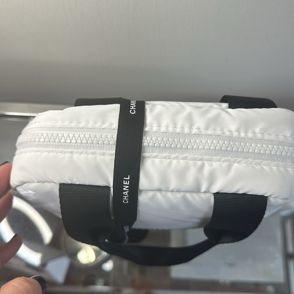 CHANEL Beauty Pouch, White with Black Handles - Picture 3 of 10